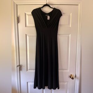 Jones New York Black V-Neck Cap Sleeve Maxi Dress